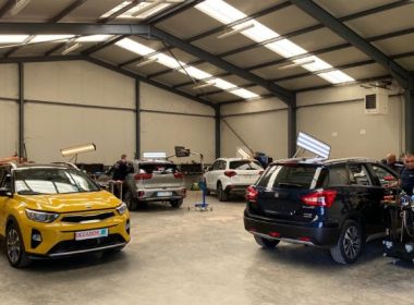 Nos Activités Plateforme Grêle 2_ nos-activites-plateforme-de-grele-par-dentmaster-pour-remettre-en-etat-la-carrosserie-endommagee-de-vos-vehicules